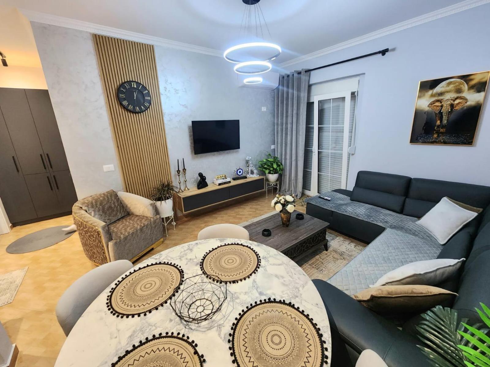 Dior Apartment Fier Zewnętrze zdjęcie